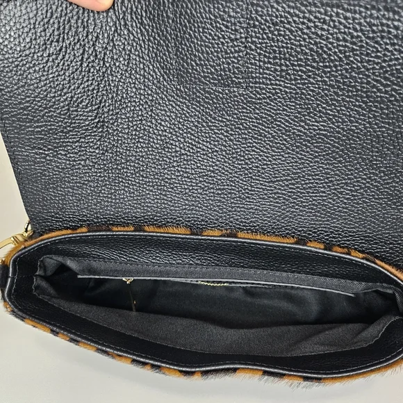 Divina Firenze Leopard Print Crossbody / Shoulder Bag – Baguette Vibes 🐆✨ - Picture 4 of 5